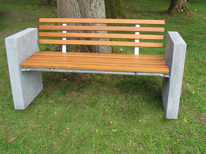 bank_patrokkli.jpg bank_patrokkli.jpg